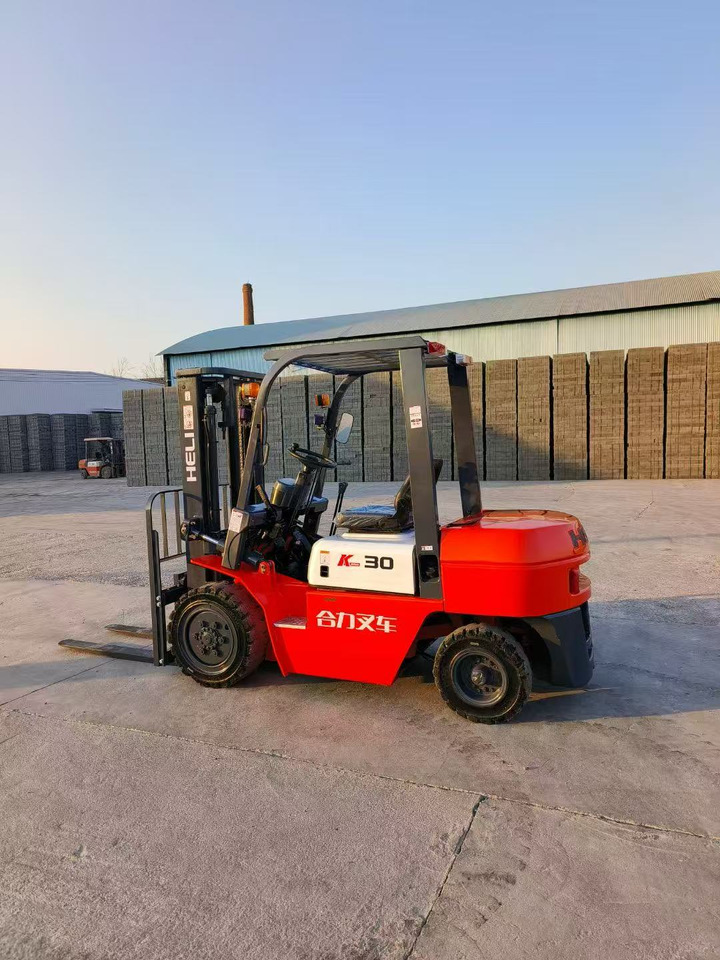 HELI 30 - Diesel forklift: picture 4 HELI 30 - Diesel forklift: picture 4