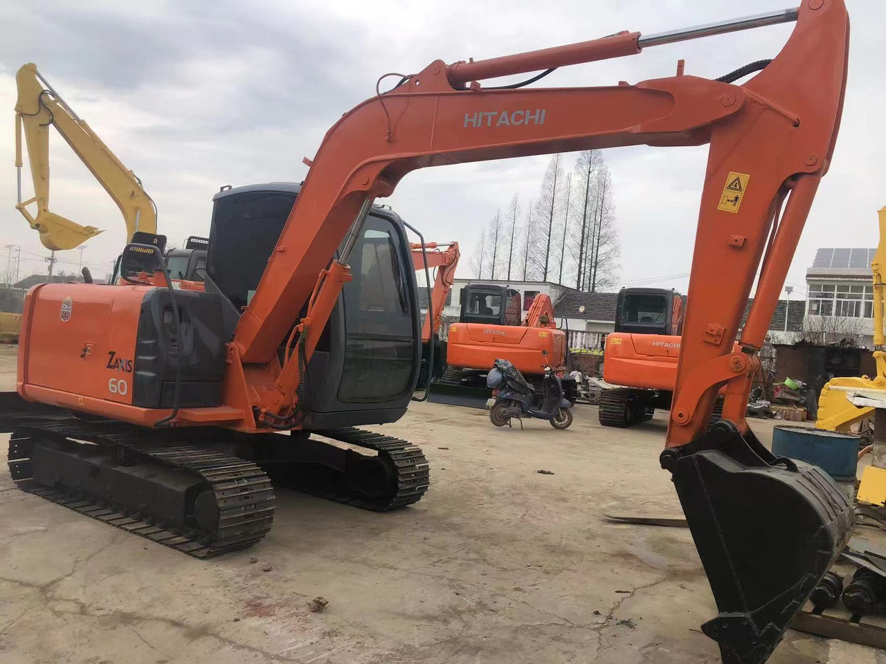 HITACHI ZX60 - Crawler excavator: picture 3 HITACHI ZX60 - Crawler excavator: picture 3