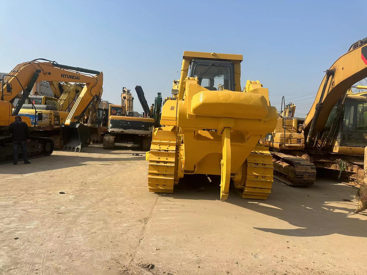 KOMATSU D155A-5 - Bulldozer: picture 4 KOMATSU D155A-5 - Bulldozer: picture 4