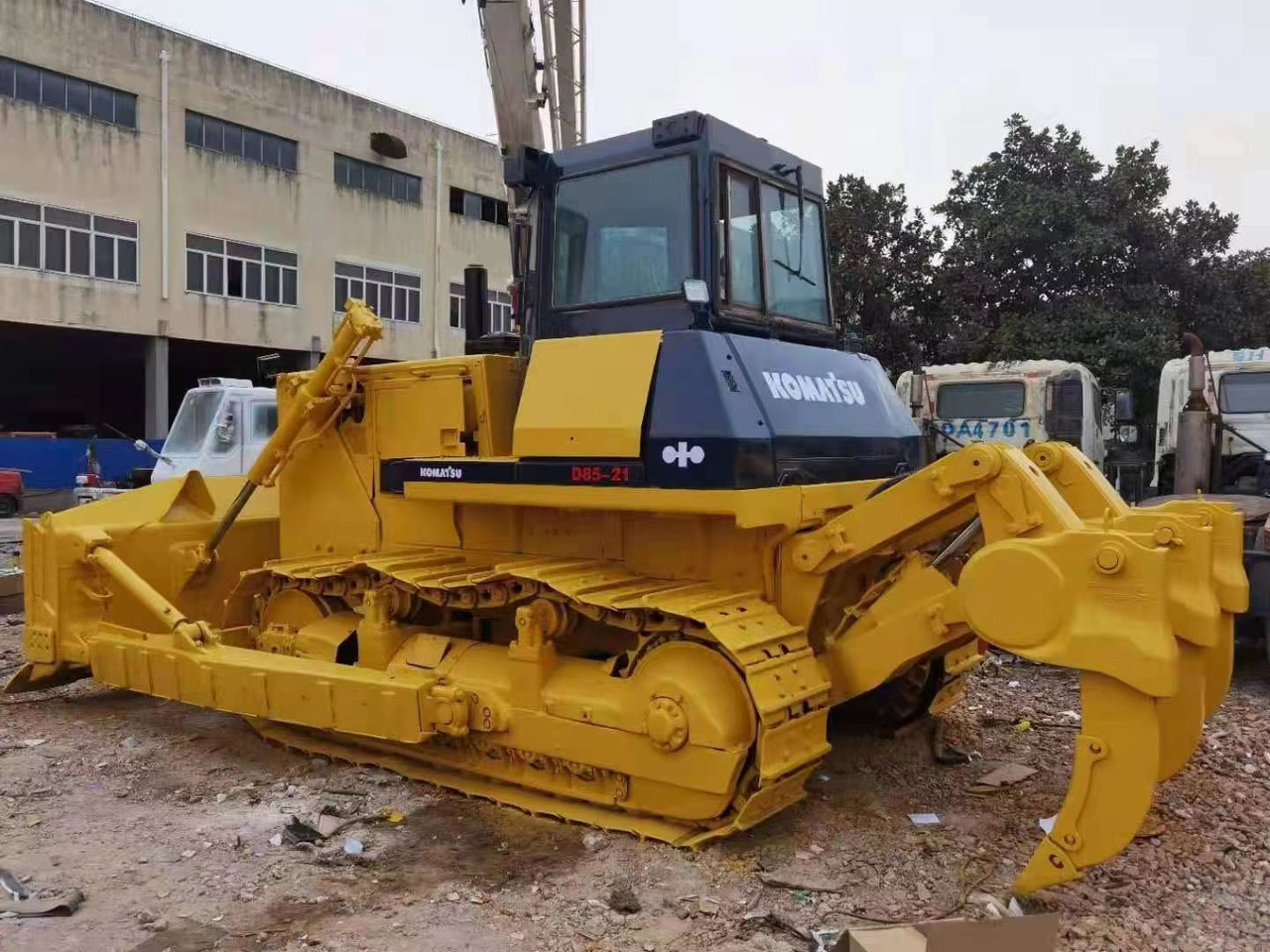 KOMATSU D85-21 - Bulldozer: picture 1 KOMATSU D85-21 - Bulldozer: picture 1