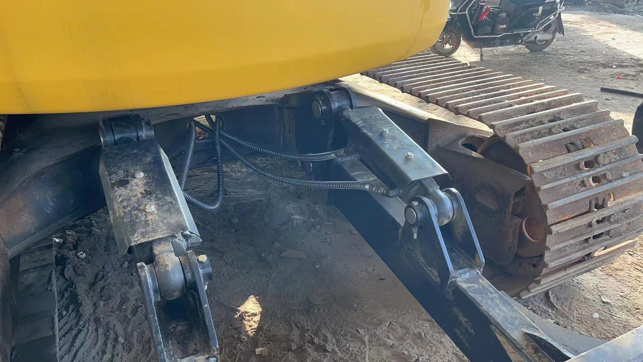 KOMATSU PC138US - Crawler excavator: picture 3 KOMATSU PC138US - Crawler excavator: picture 3