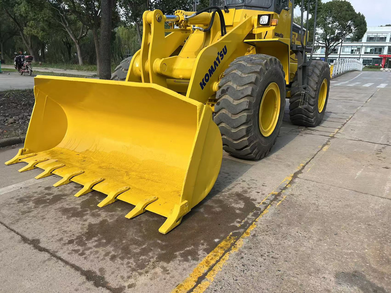 KOMATSU WA320-3 - Wheel loader: picture 3 KOMATSU WA320-3 - Wheel loader: picture 3