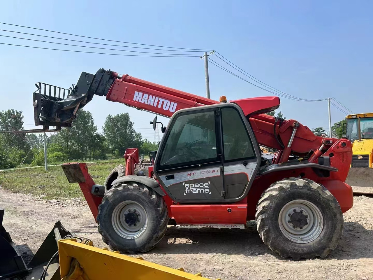 MANITOU MT1740SLT - Telescopic handler: picture 3 MANITOU MT1740SLT - Telescopic handler: picture 3