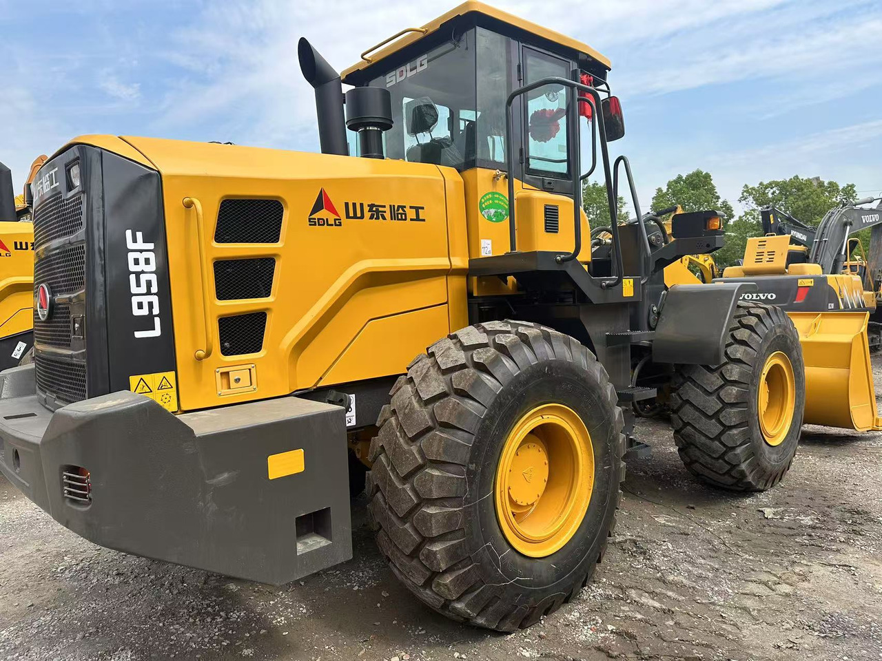 SDLG LG958F - Wheel loader: picture 1 SDLG LG958F - Wheel loader: picture 1