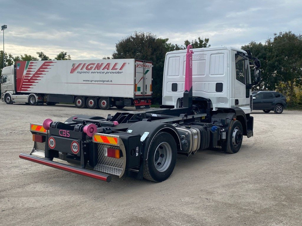 IVECO EUROCARGO 120E25 SCARRABILE - Hook lift truck: picture 4 IVECO EUROCARGO 120E25 SCARRABILE - Hook lift truck: picture 4