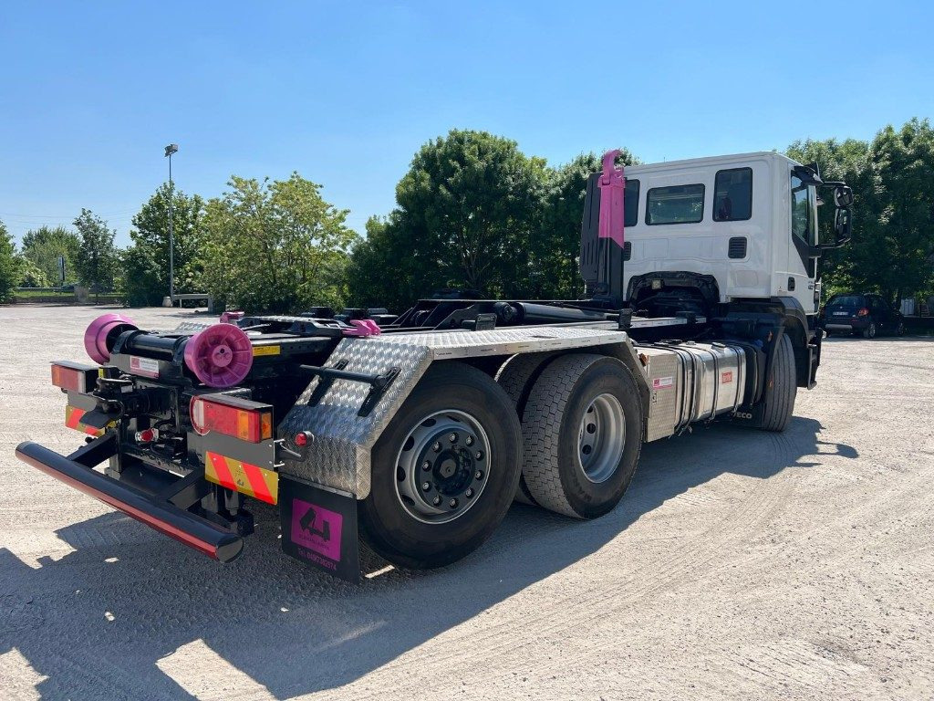 IVECO STRALIS 460 SCARRABILE - Hook lift truck: picture 5 IVECO STRALIS 460 SCARRABILE - Hook lift truck: picture 5