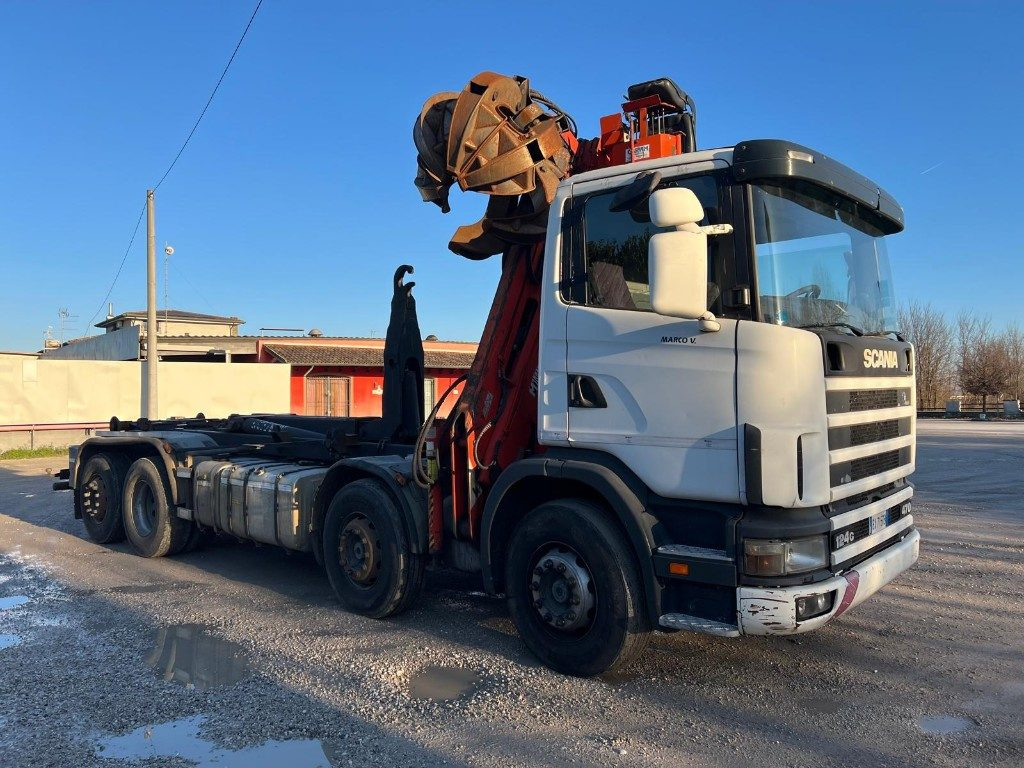 SCANIA CV R124 SCARRABILE CON GRU E POLIPO - Hook lift truck: picture 4 SCANIA CV R124 SCARRABILE CON GRU E POLIPO - Hook lift truck: picture 4