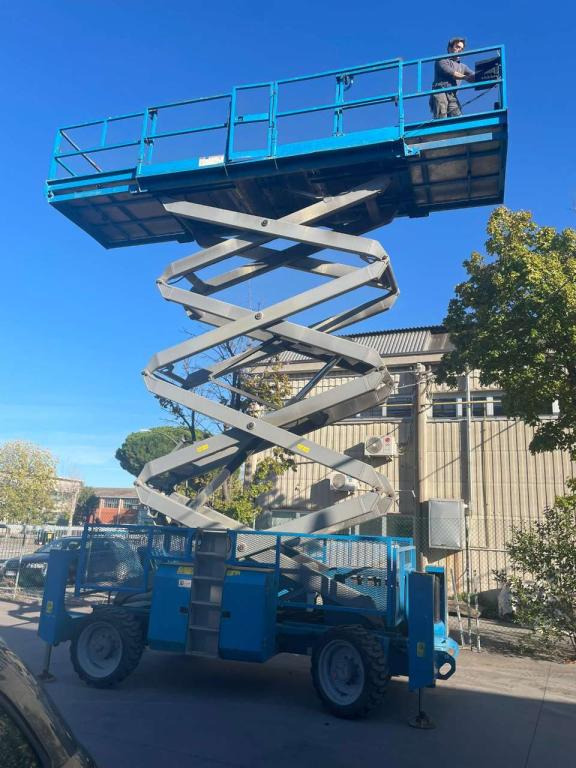 Genie GS-4390 - Scissor lift: picture 1 Genie GS-4390 - Scissor lift: picture 1