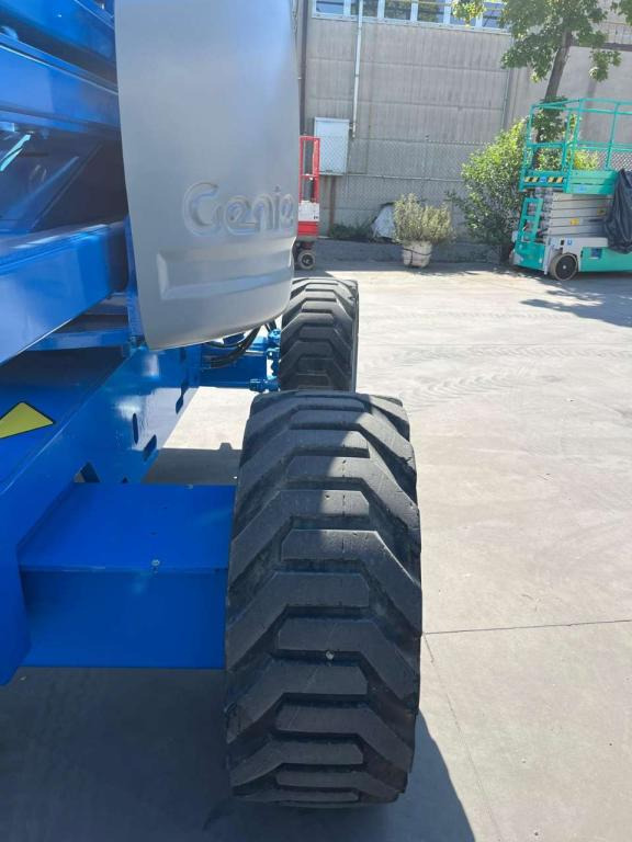 Genie Z45/25 - Articulated boom: picture 3 Genie Z45/25 - Articulated boom: picture 3
