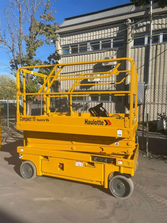 Haulotte COMPACT 10 - Scissor lift: picture 4 Haulotte COMPACT 10 - Scissor lift: picture 4