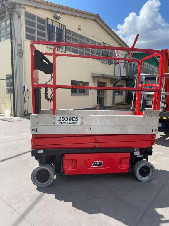 Scissor lift JLG 1930ES: picture 11