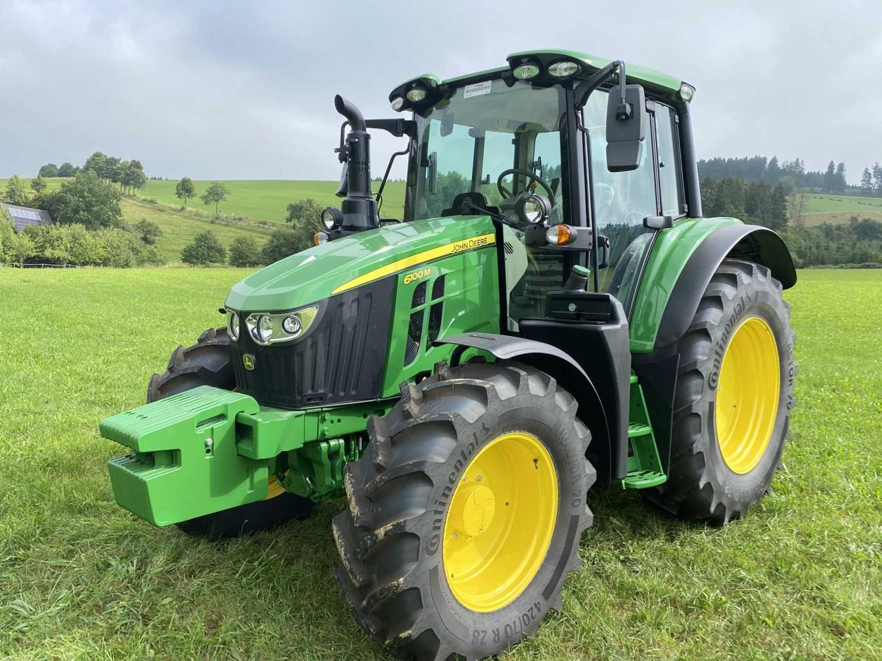 John Deere 6100 M AutoQuadEco - Farm tractor: picture 3 John Deere 6100 M AutoQuadEco - Farm tractor: picture 3