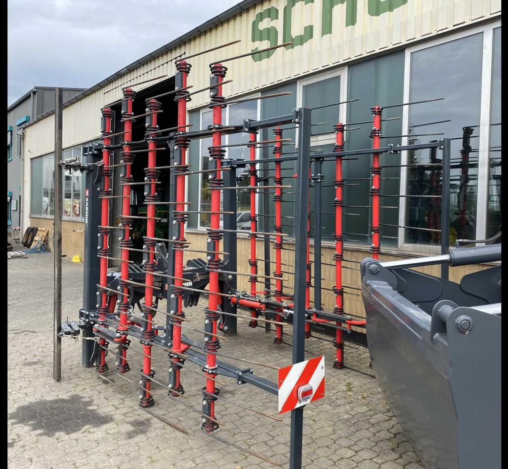 Saphir ClearStar 600 - Spring tine harrow: picture 3 Saphir ClearStar 600 - Spring tine harrow: picture 3