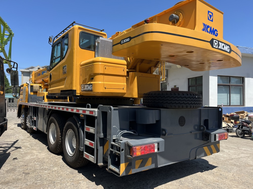 XCMG XCT55 XCT50 QY50KC QY50KA QY50K-II 25 ton 35 ton 40 ton 55 ton 50 ton 60 ton xcmg truck crane - Mobile crane: picture 4 XCMG XCT55 XCT50 QY50KC QY50KA QY50K-II 25 ton 35 ton 40 ton 55 ton 50 ton 60 ton xcmg truck crane - Mobile crane: picture 4
