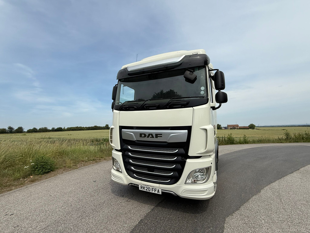 DAF XF 105 480 RHD leasing DAF XF 105 480 RHD: picture 15