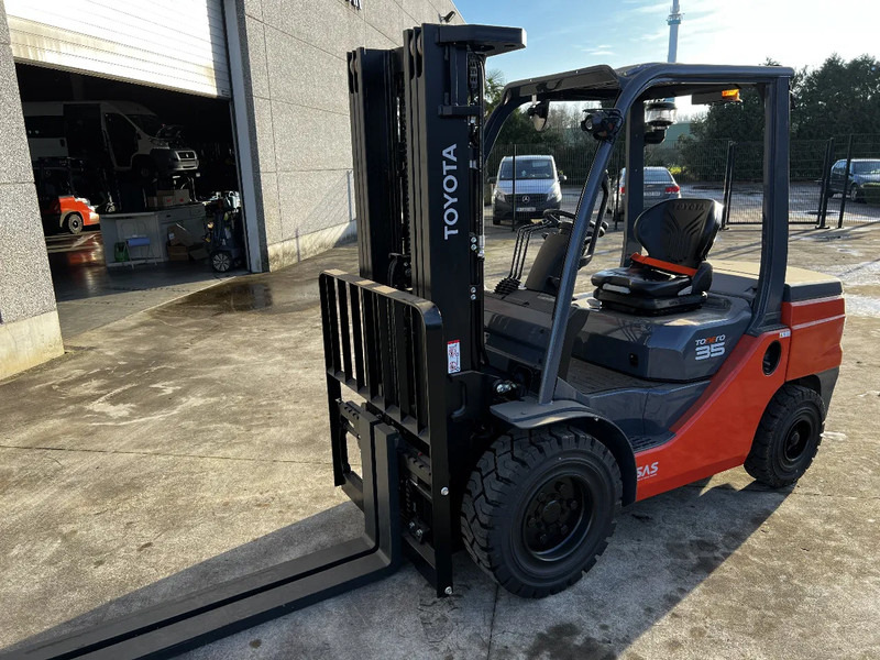 Toyota 52-8FDJF35 TONERO 35 (NEW) (6x in Stock) - Diesel forklift: picture 5 Toyota 52-8FDJF35 TONERO 35 (NEW) (6x in Stock) - Diesel forklift: picture 5