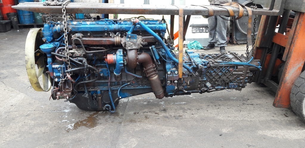 IVECO 8210.42L 420 E2 IVECO EuroTech Magirus - Engine for Truck: picture 2 IVECO 8210.42L 420 E2 IVECO EuroTech Magirus - Engine for Truck: picture 2