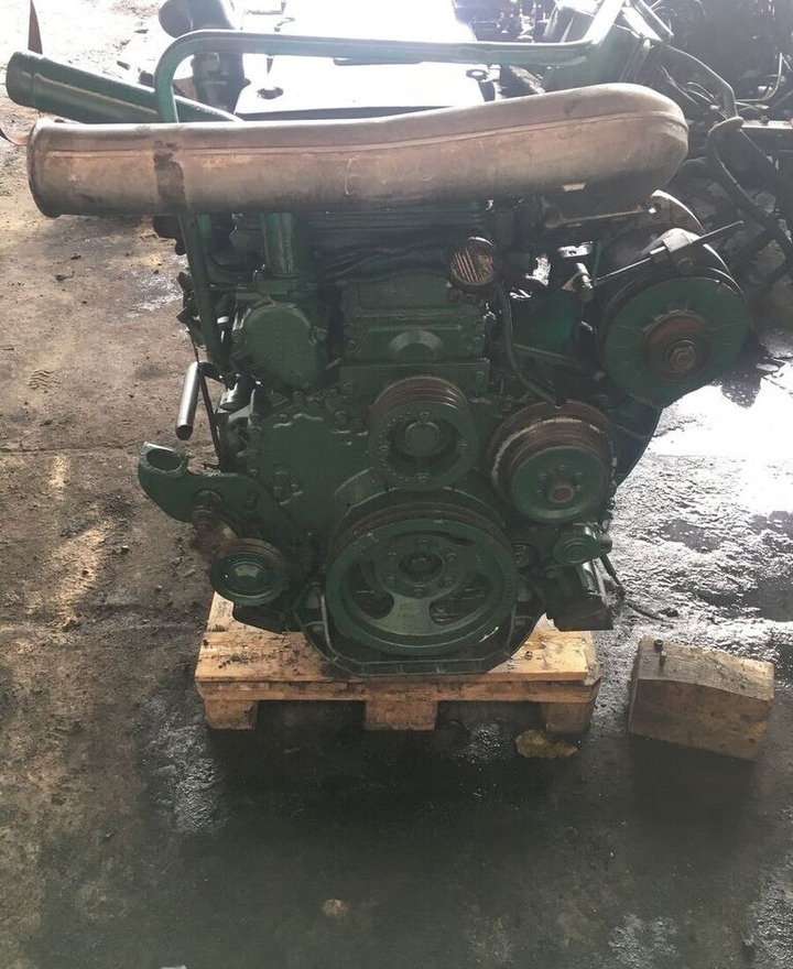 Volvo D12A   Volvo - Engine for Bus: picture 5 Volvo D12A   Volvo - Engine for Bus: picture 5