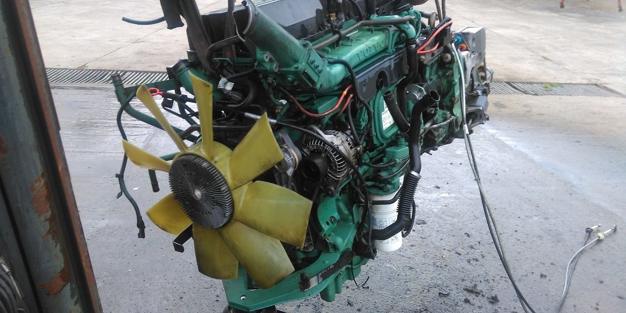Volvo D9A 260 300 340 Volvo FM - Engine for Truck: picture 2 Volvo D9A 260 300 340 Volvo FM - Engine for Truck: picture 2
