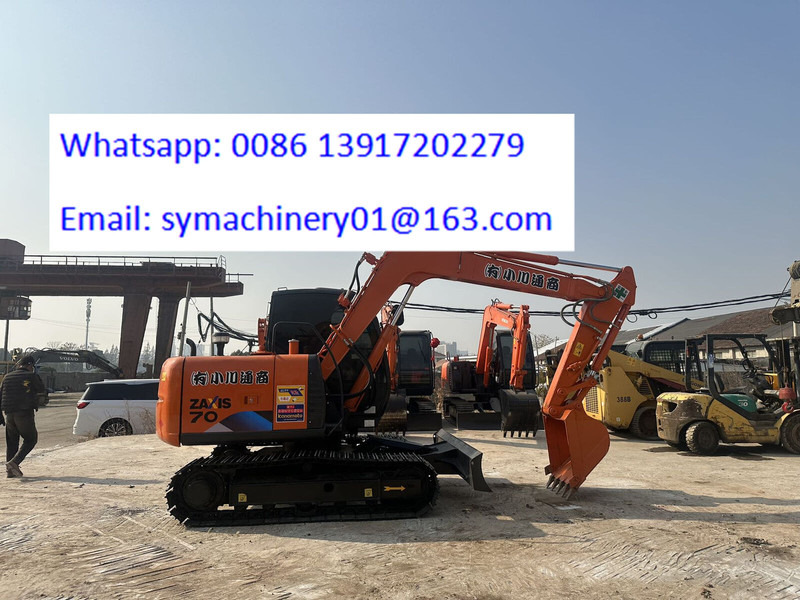 Mini excavator Hitachi ZX70: picture 6