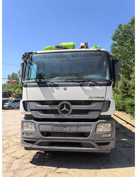 Mercedes-Benz Actros - Concrete pump truck: picture 5 Mercedes-Benz Actros - Concrete pump truck: picture 5