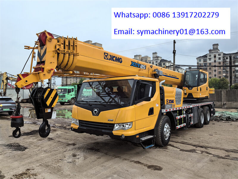 XCMG - All terrain crane: picture 2 XCMG - All terrain crane: picture 2