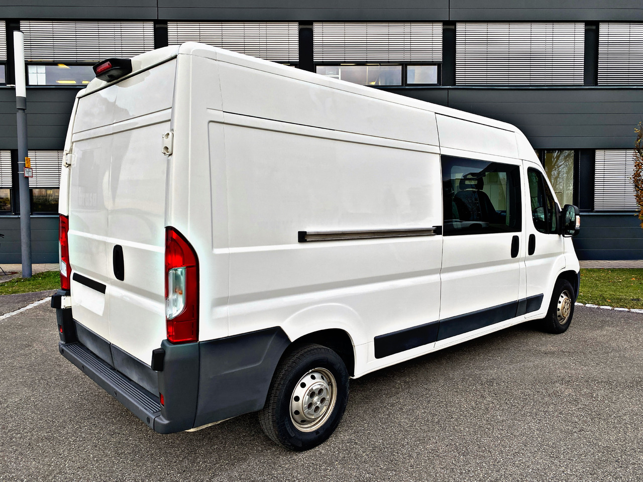 Peugeot Boxer Kasten Hoch 335 L3H2Pro|5Sitzer|Kamera|19% - Panel van, Combi van: picture 3 Peugeot Boxer Kasten Hoch 335 L3H2Pro|5Sitzer|Kamera|19% - Panel van, Combi van: picture 3