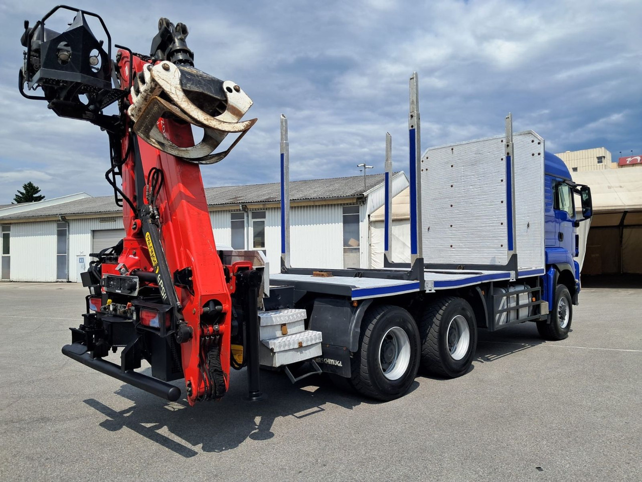 MAN TGS33 480 - Log truck, Crane truck: picture 3 MAN TGS33 480 - Log truck, Crane truck: picture 3