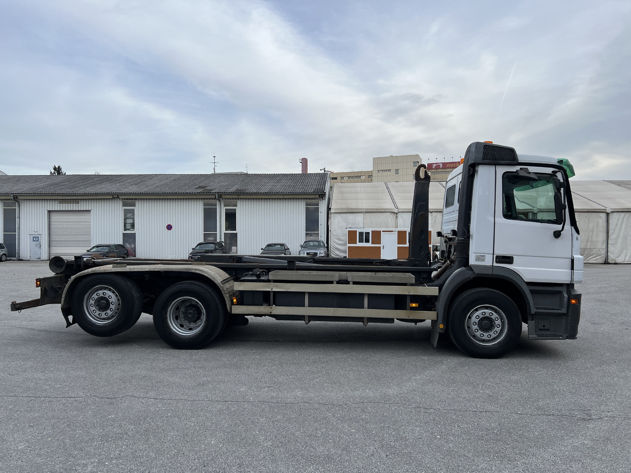 MERCEDES-BENZ Actros 25 41 | Retarder | Kupplung | Differenzial | Liftachse - Hook lift truck: picture 5 MERCEDES-BENZ Actros 25 41 | Retarder | Kupplung | Differenzial | Liftachse - Hook lift truck: picture 5