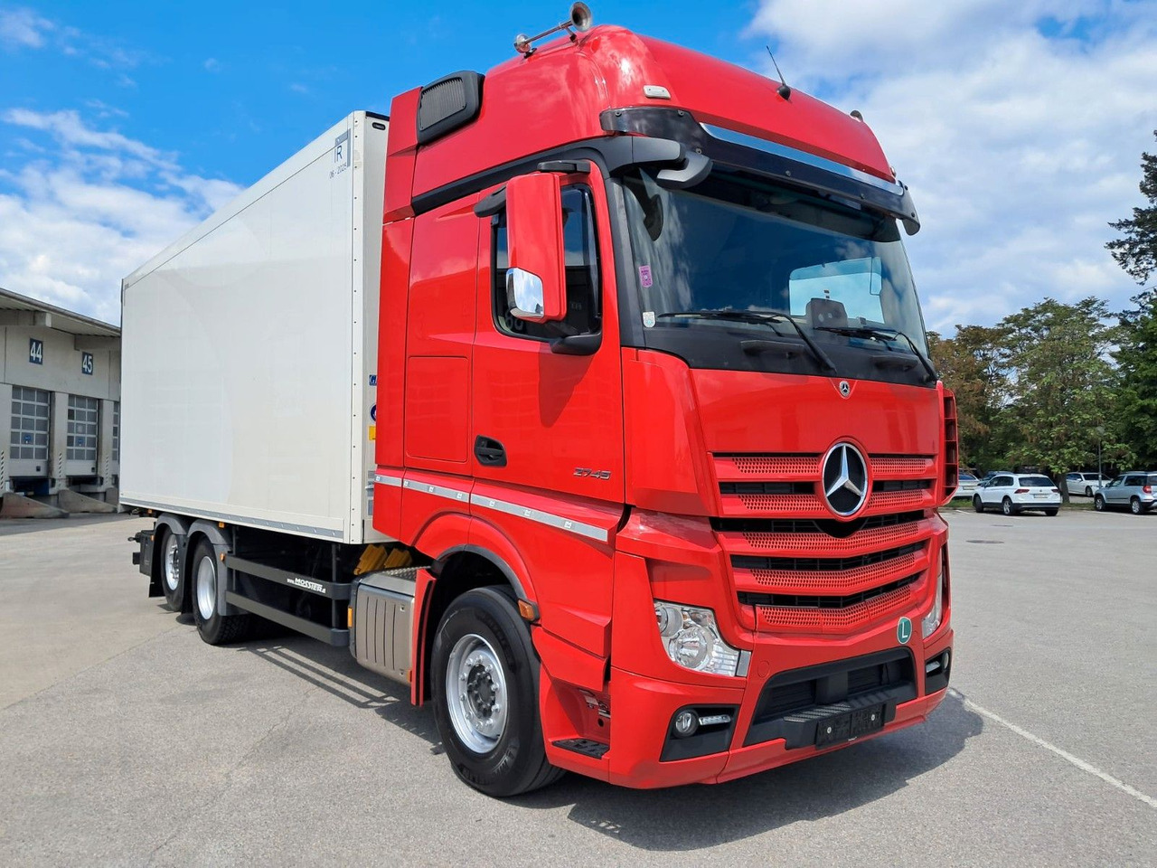 Mercedes-Benz Actros 2745 Kühlkoff | Standklima/heiz | Liftach - Refrigerator truck: picture 2 Mercedes-Benz Actros 2745 Kühlkoff | Standklima/heiz | Liftach - Refrigerator truck: picture 2