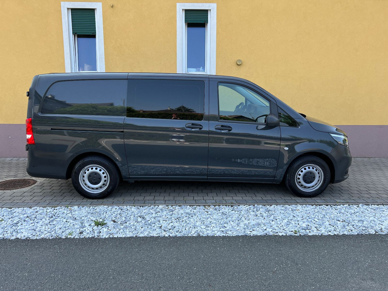 Mercedes-Benz Vito 114 lang | Klima | Schiebetür | Tempomat - Small van: picture 3 Mercedes-Benz Vito 114 lang | Klima | Schiebetür | Tempomat - Small van: picture 3