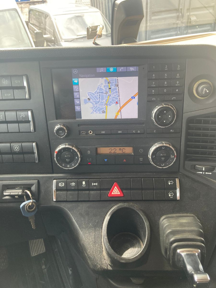 Mercedes-Benz Actros  1851 TÜV NEU TOP ZUSTAND - Tractor unit: picture 5 Mercedes-Benz Actros  1851 TÜV NEU TOP ZUSTAND - Tractor unit: picture 5