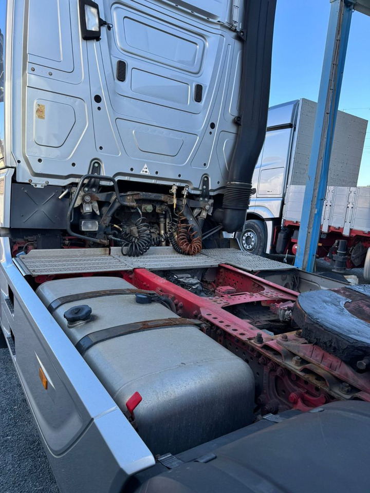 Mercedes-Benz Actros  1851 TÜV NEU TOP ZUSTAND - Tractor unit: picture 3 Mercedes-Benz Actros  1851 TÜV NEU TOP ZUSTAND - Tractor unit: picture 3
