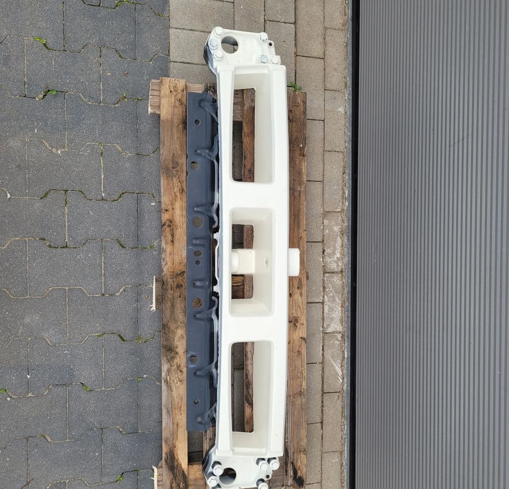 BELKA ZDERZAK VOLVO FMX ORYGINAŁ 21718915 CHWALIM116 - Bumper for Truck: picture 1 BELKA ZDERZAK VOLVO FMX ORYGINAŁ 21718915 CHWALIM116 - Bumper for Truck: picture 1
