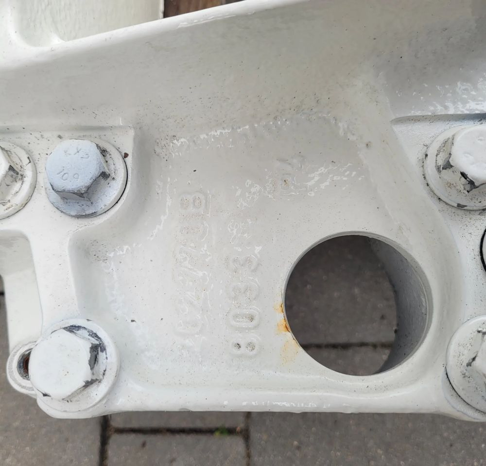 BELKA ZDERZAK VOLVO FMX ORYGINAŁ 21718915 CHWALIM116 - Bumper for Truck: picture 5 BELKA ZDERZAK VOLVO FMX ORYGINAŁ 21718915 CHWALIM116 - Bumper for Truck: picture 5