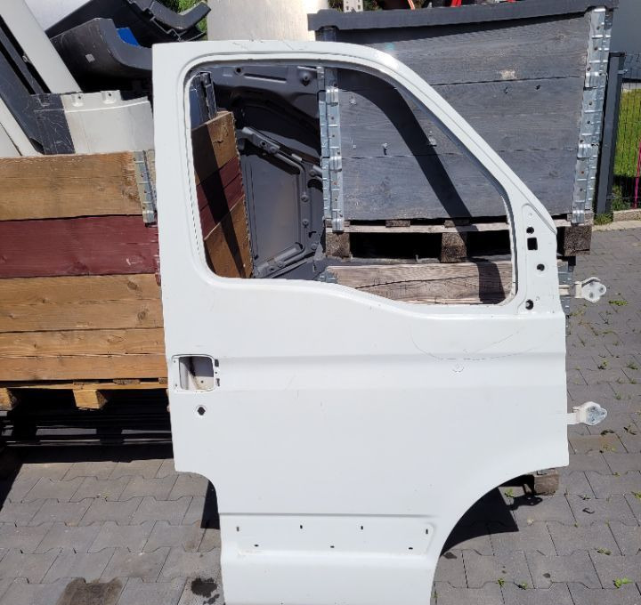 DRZWI IVECO DAILY MASTER MASCOTT PRAWE - Door and parts for Van: picture 1 DRZWI IVECO DAILY MASTER MASCOTT PRAWE - Door and parts for Van: picture 1