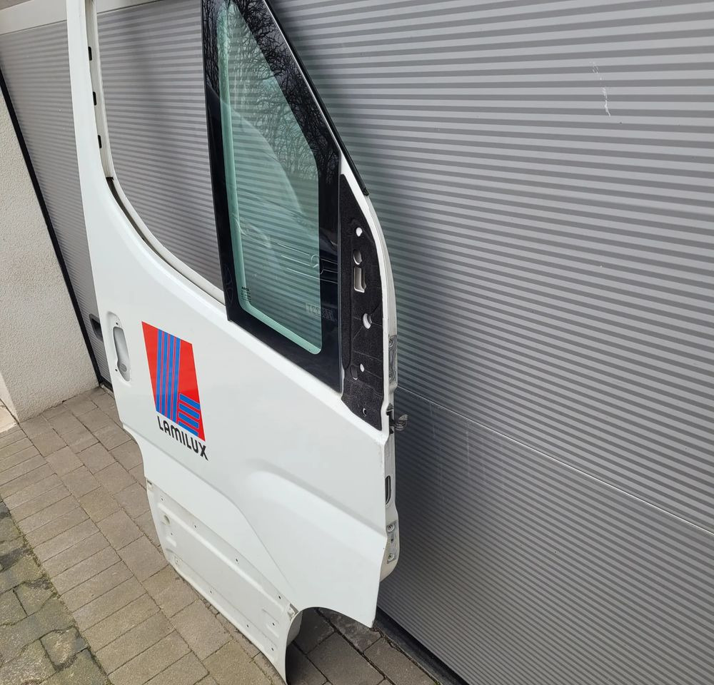 DRZWI IVECO DAILY NM RH. LUB LH. CANA ZA SZT. CHWALIM116 - Body and exterior for Truck: picture 3 DRZWI IVECO DAILY NM RH. LUB LH. CANA ZA SZT. CHWALIM116 - Body and exterior for Truck: picture 3