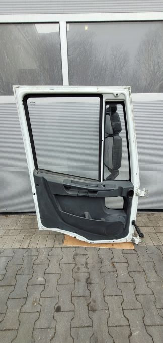 DRZWI IVECO EUROCARGO LEWE EURO6 - Door and parts: picture 3 DRZWI IVECO EUROCARGO LEWE EURO6 - Door and parts: picture 3