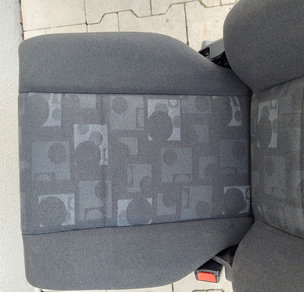 FOTEL PRAWY MERCEDES ACTROS AXOR NOWY ORYGINAŁ CHWALIM116 - Seat for Truck: picture 4 FOTEL PRAWY MERCEDES ACTROS AXOR NOWY ORYGINAŁ CHWALIM116 - Seat for Truck: picture 4