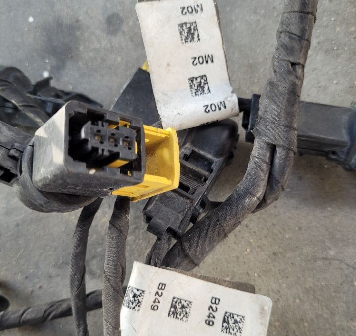 INSTALACJA ZDERZAKA VOLVO FH4 ORYGINAŁ - Cables/ Wire harness for Truck: picture 3 INSTALACJA ZDERZAKA VOLVO FH4 ORYGINAŁ - Cables/ Wire harness for Truck: picture 3