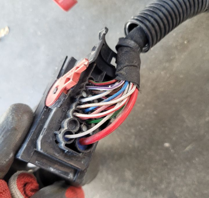 INSTALACJA ZDERZAKA VOLVO FH4 ORYGINAŁ - Cables/ Wire harness for Truck: picture 2 INSTALACJA ZDERZAKA VOLVO FH4 ORYGINAŁ - Cables/ Wire harness for Truck: picture 2