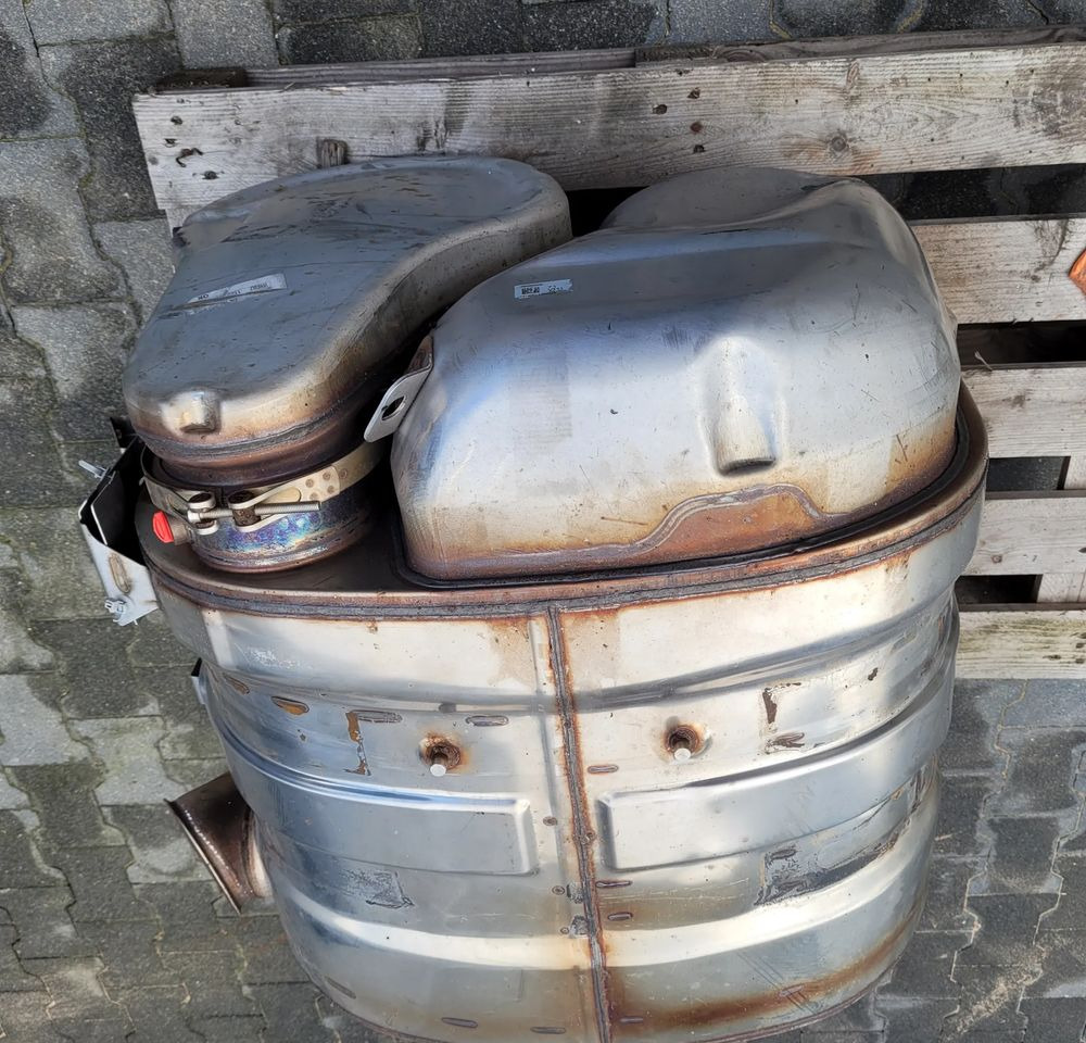 KATALIZATOR RENAULT RANGE T GAMA 23046491 CHWALIM116 - Catalytic converter for Truck: picture 1 KATALIZATOR RENAULT RANGE T GAMA 23046491 CHWALIM116 - Catalytic converter for Truck: picture 1