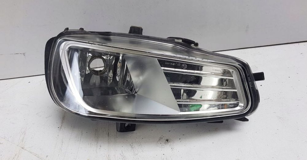 LAMPA HALOGEN MERCEDES ANTOS A9608201956 - Headlight for Truck: picture 1 LAMPA HALOGEN MERCEDES ANTOS A9608201956 - Headlight for Truck: picture 1