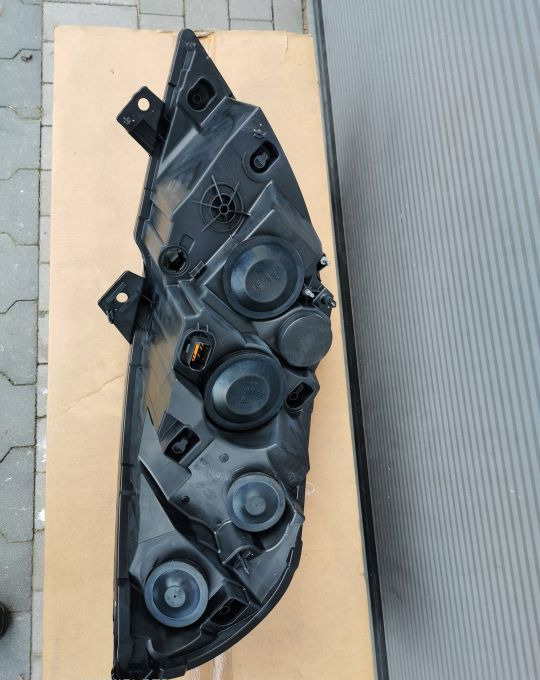 LAMPA RENAULT MASTER 3 LH 1ER010117-09 NOWY ORYG. - Headlight: picture 2 LAMPA RENAULT MASTER 3 LH 1ER010117-09 NOWY ORYG. - Headlight: picture 2