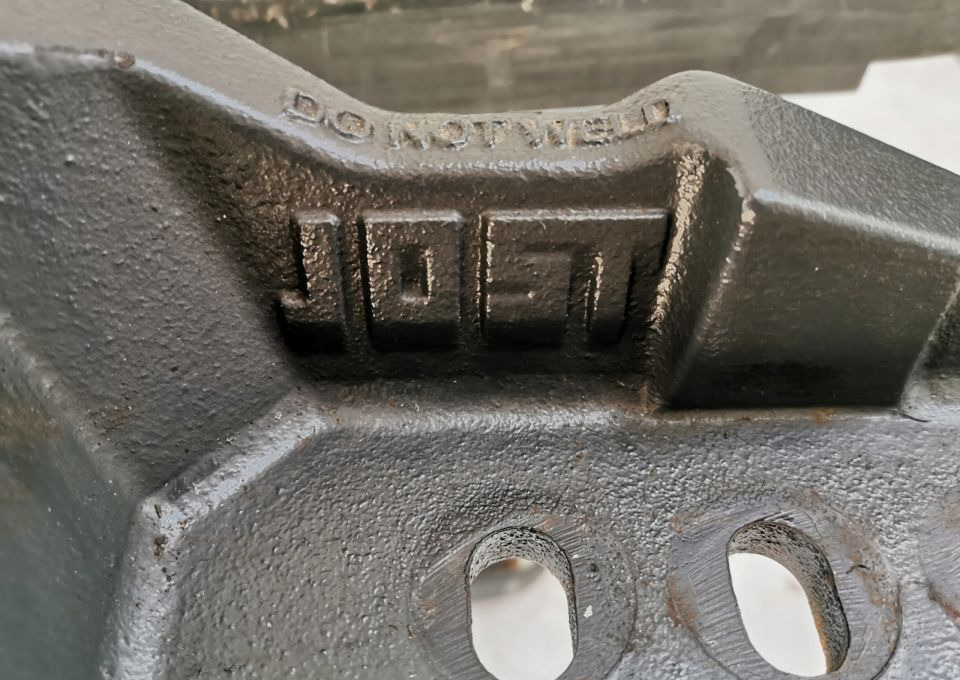 ŁAPY JOST IVECO HI WAY 190MM. - Fuel tank: picture 2 ŁAPY JOST IVECO HI WAY 190MM. - Fuel tank: picture 2