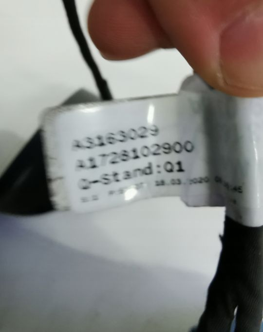 LUSTERKO MERCEDES SLK W172 LEWE A1728102900 16 PIN - Rear view mirror: picture 4 LUSTERKO MERCEDES SLK W172 LEWE A1728102900 16 PIN - Rear view mirror: picture 4