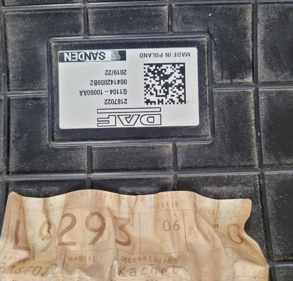 NAGRZEWNICA DAF XF LIFT ORYGINAŁ 2255994 2187022 SPRAWNA CHWALIM116 - Heating/ Ventilation for Truck: picture 3 NAGRZEWNICA DAF XF LIFT ORYGINAŁ 2255994 2187022 SPRAWNA CHWALIM116 - Heating/ Ventilation for Truck: picture 3