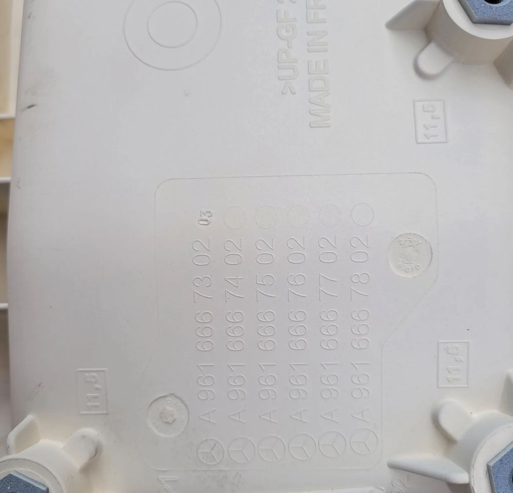 STOPNICA RH NOWY ORYGINAŁ MERCEDES ACTROS AXOR A9616667302 CHWALIM116 - Footstep for Truck: picture 3 STOPNICA RH NOWY ORYGINAŁ MERCEDES ACTROS AXOR A9616667302 CHWALIM116 - Footstep for Truck: picture 3