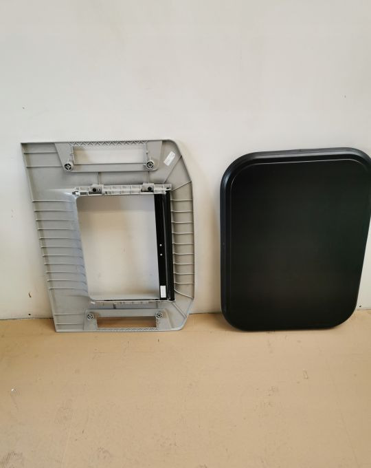 SZYBERDACH RENAULT RANGE T GAMA - Body and exterior: picture 2 SZYBERDACH RENAULT RANGE T GAMA - Body and exterior: picture 2