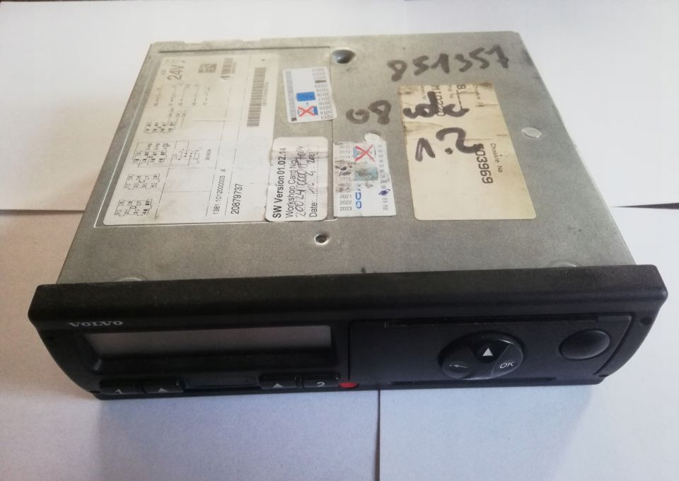 TACHOGRAF VOLVO FH 20879737 1.2 - Tachograph for Truck: picture 1 TACHOGRAF VOLVO FH 20879737 1.2 - Tachograph for Truck: picture 1